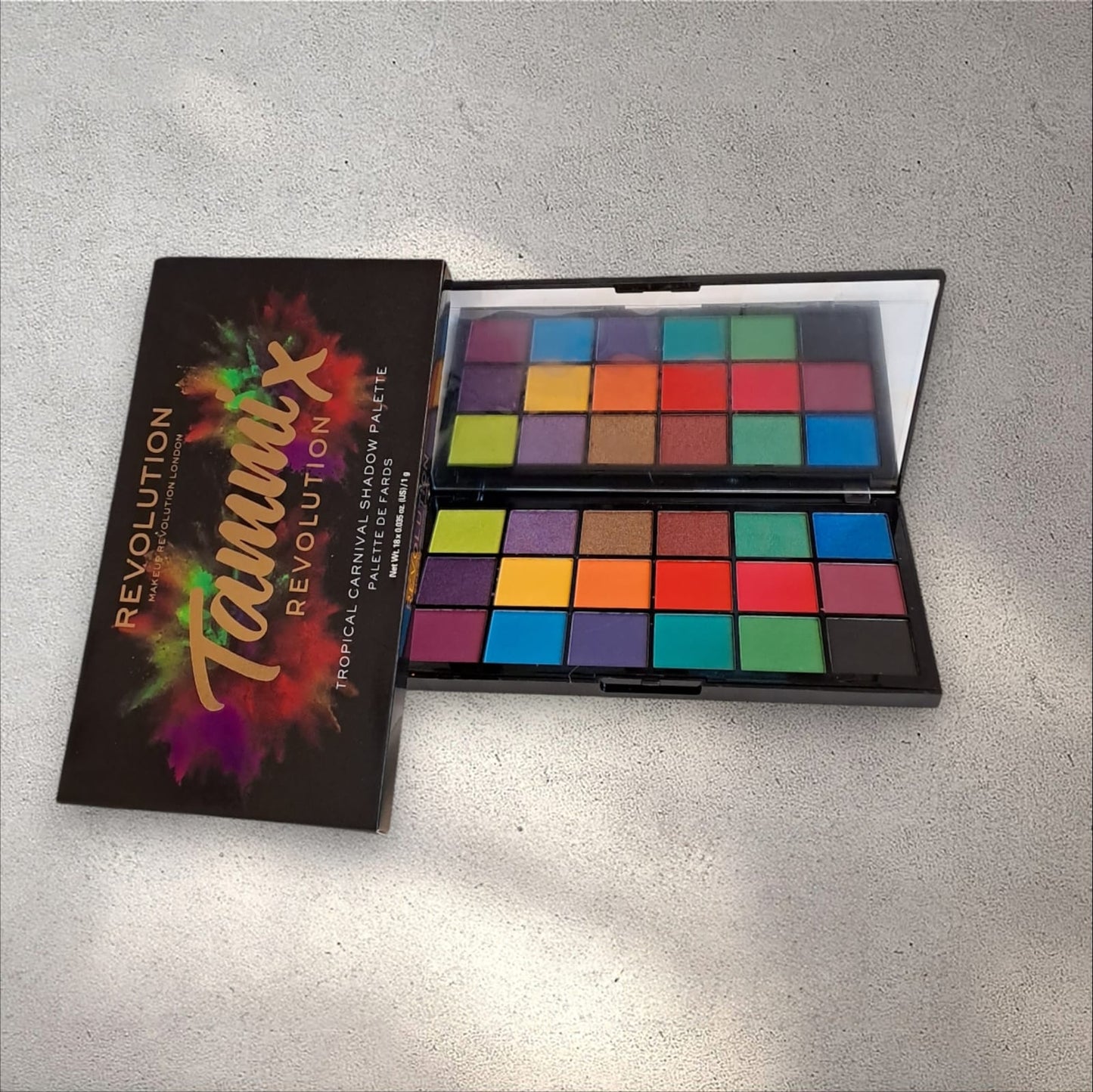 Eye Shadow (Revolution) ES-002