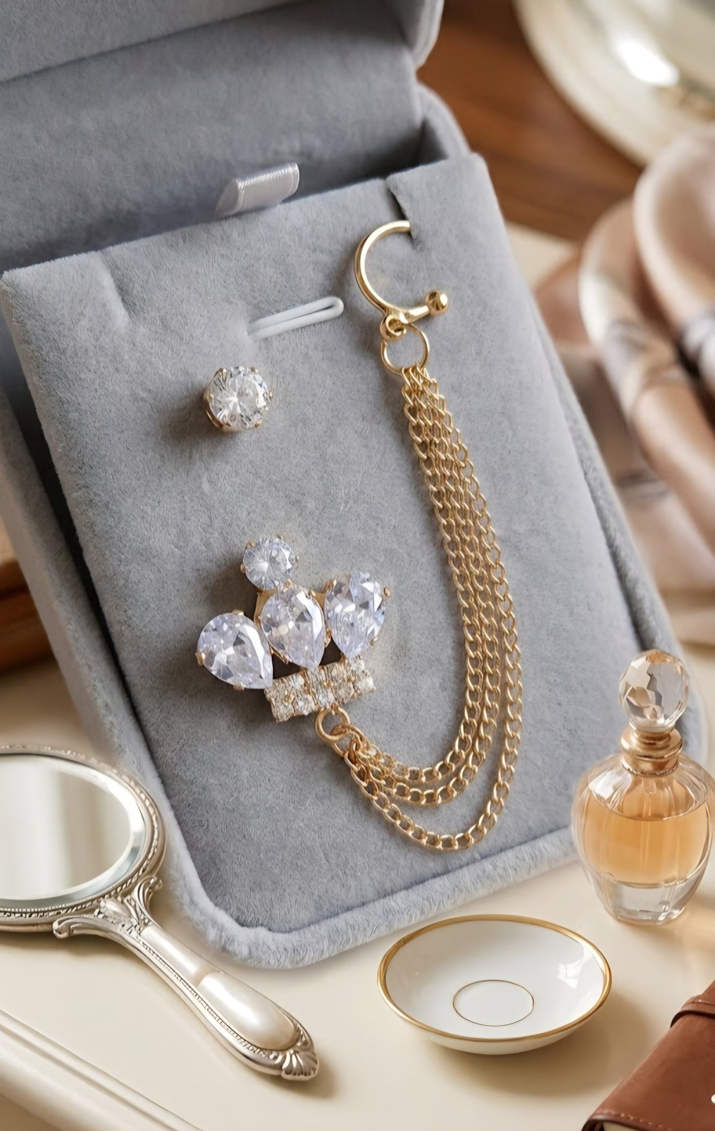 An Earring Left ER-001