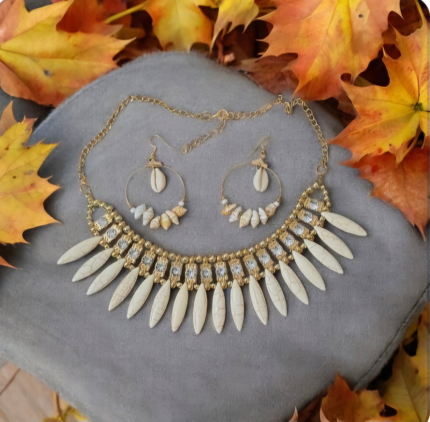 Necklace & Earrings-001