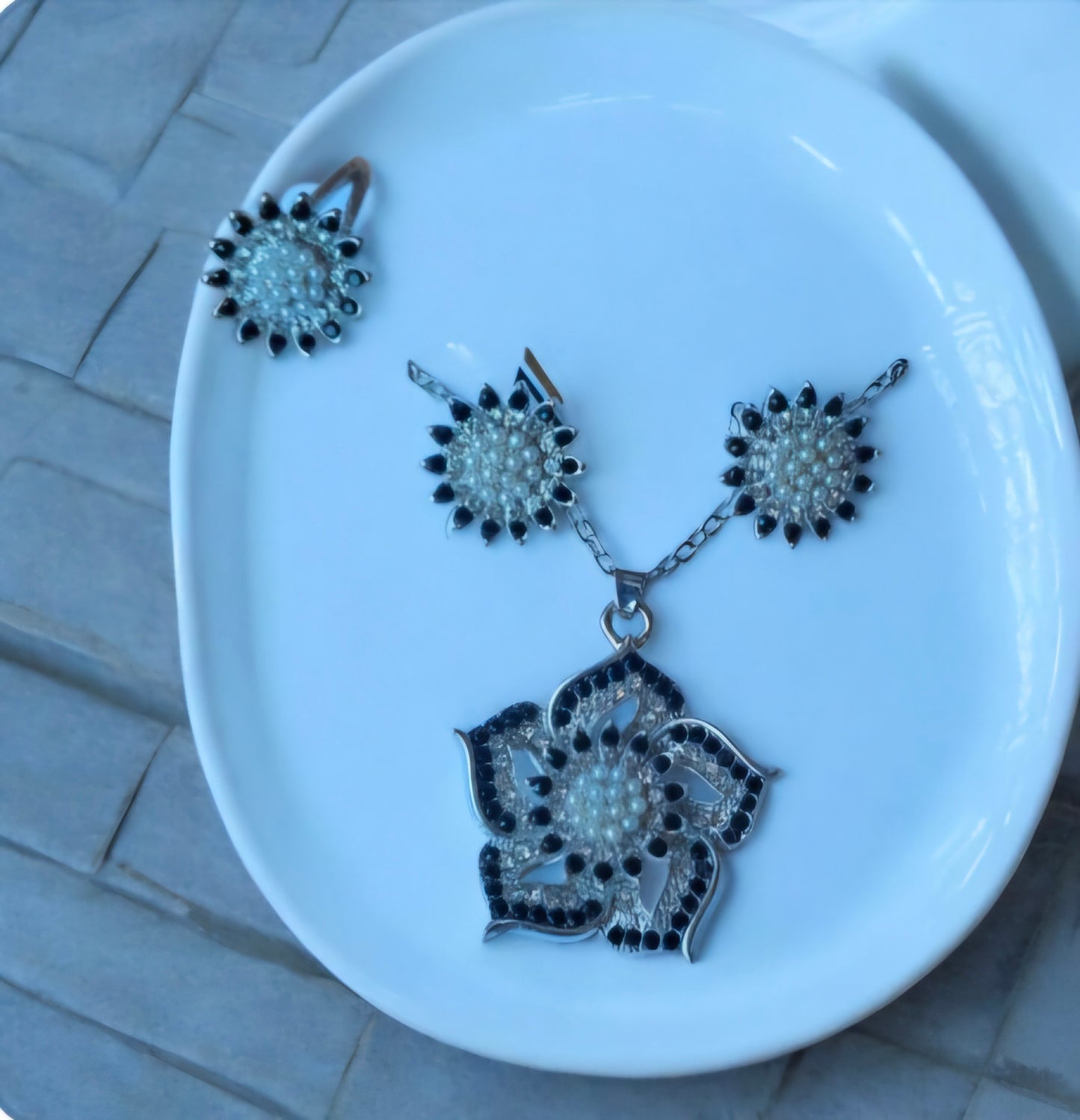 Combo Set (Necklace, Earrings, Ring) CS-002