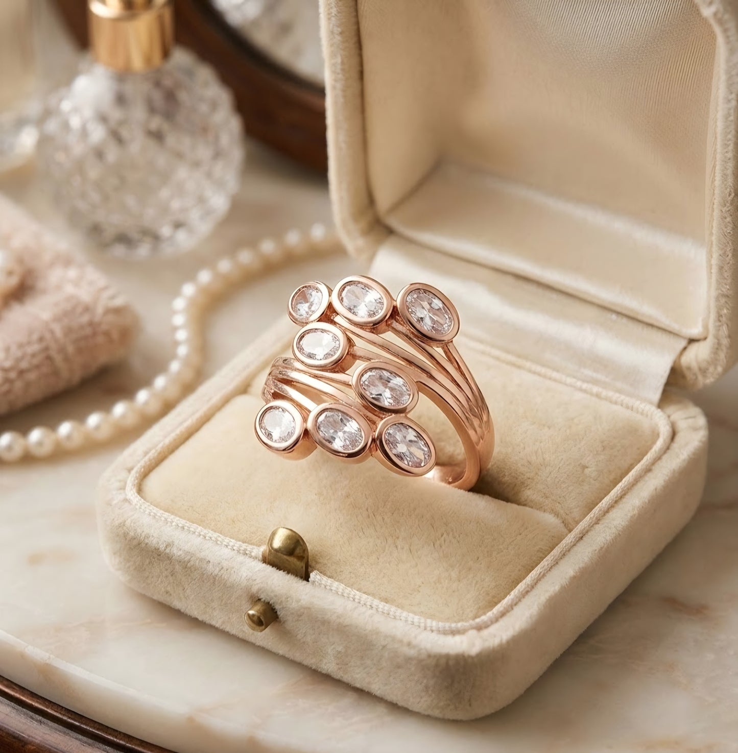 Ring R-017