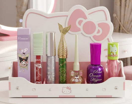 Gift Hamper (Lip Balms, Nailpaint,Liquid blush) GH-004