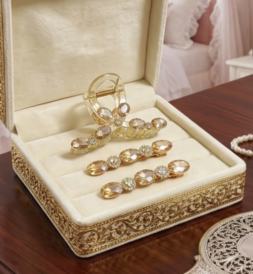 A Hair Catcher & Pins 004